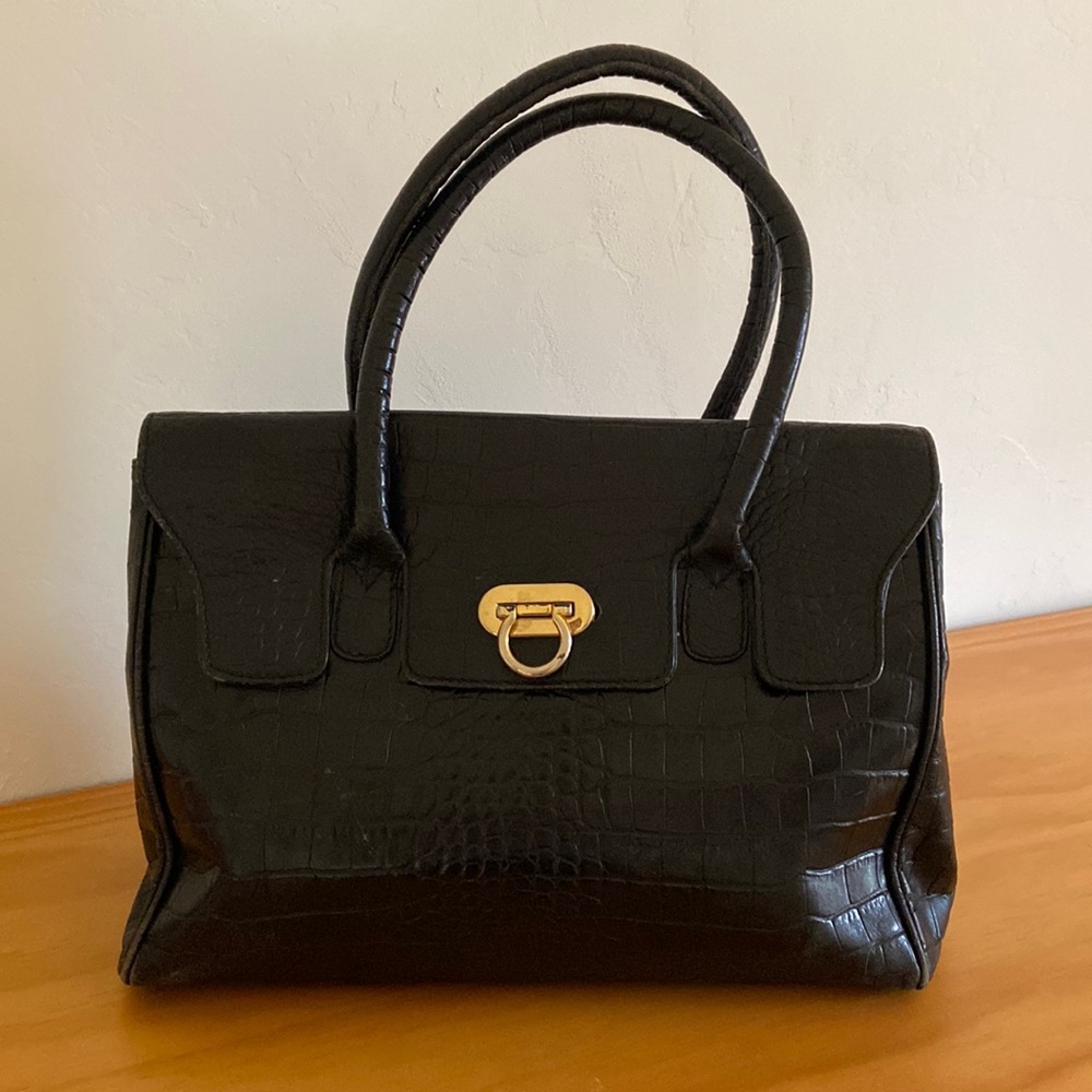 Clava Italian Leather Handbag, measures 12”x8”x5”